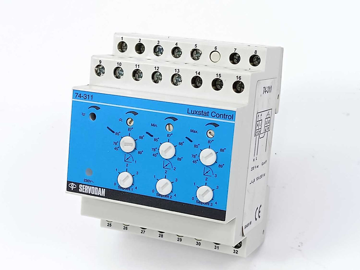 Servodan 74-311 Luxstat Control Unit, 3-Channel, 230VAC