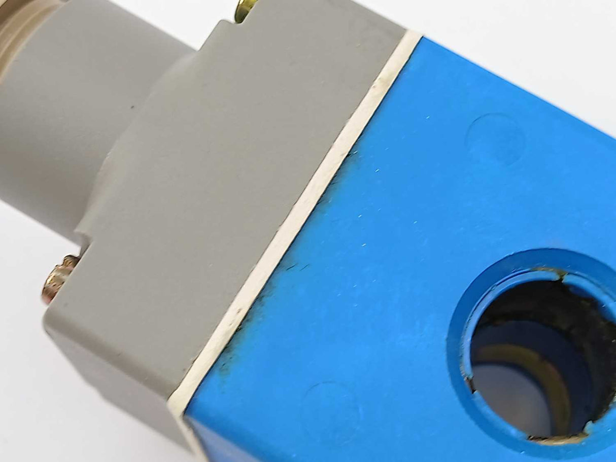 Danfoss 018Z6182 Coil for Solenoid Valve 24V, 50Hz, 10W