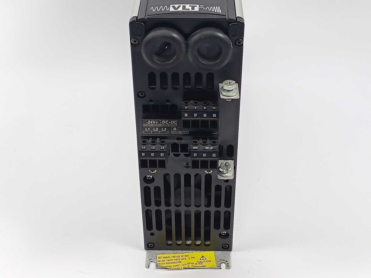 Danfoss VLT5001PT5B20STR3DLF00A00C0 175Z0034 VLT Frequency Inverter 1.7kVA
