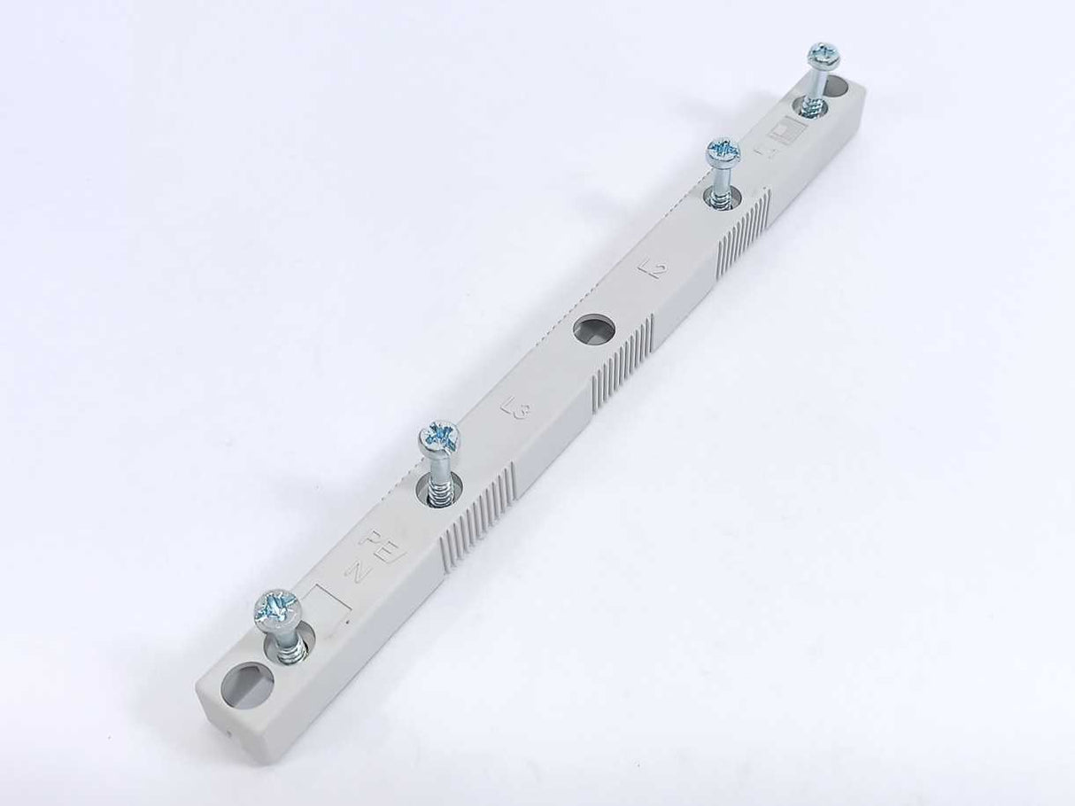 Rittal SV 9340.004 Busbar Support for Flat Copper Busbars Batch 4 Pcs.