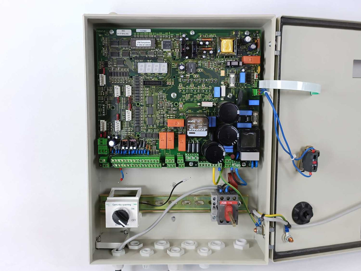 Rittal EB1556.009 Electric Box 6130412/002 W: FE547/2, A9A15151, OT16E