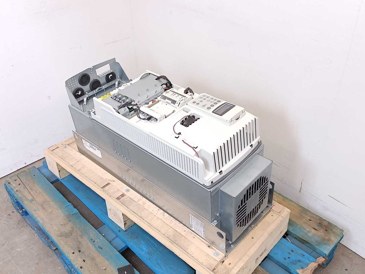 ABB ACS800-31-0025-3+K454+R705 IP21, UL Open Type + Control Panel CDP312R
