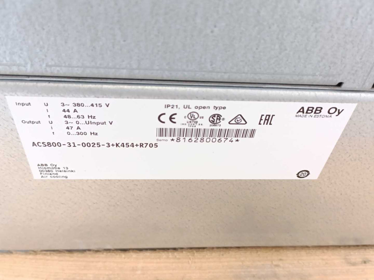 ABB ACS800-31-0025-3+K454+R705 IP21, UL Open Type + Control Panel CDP312R