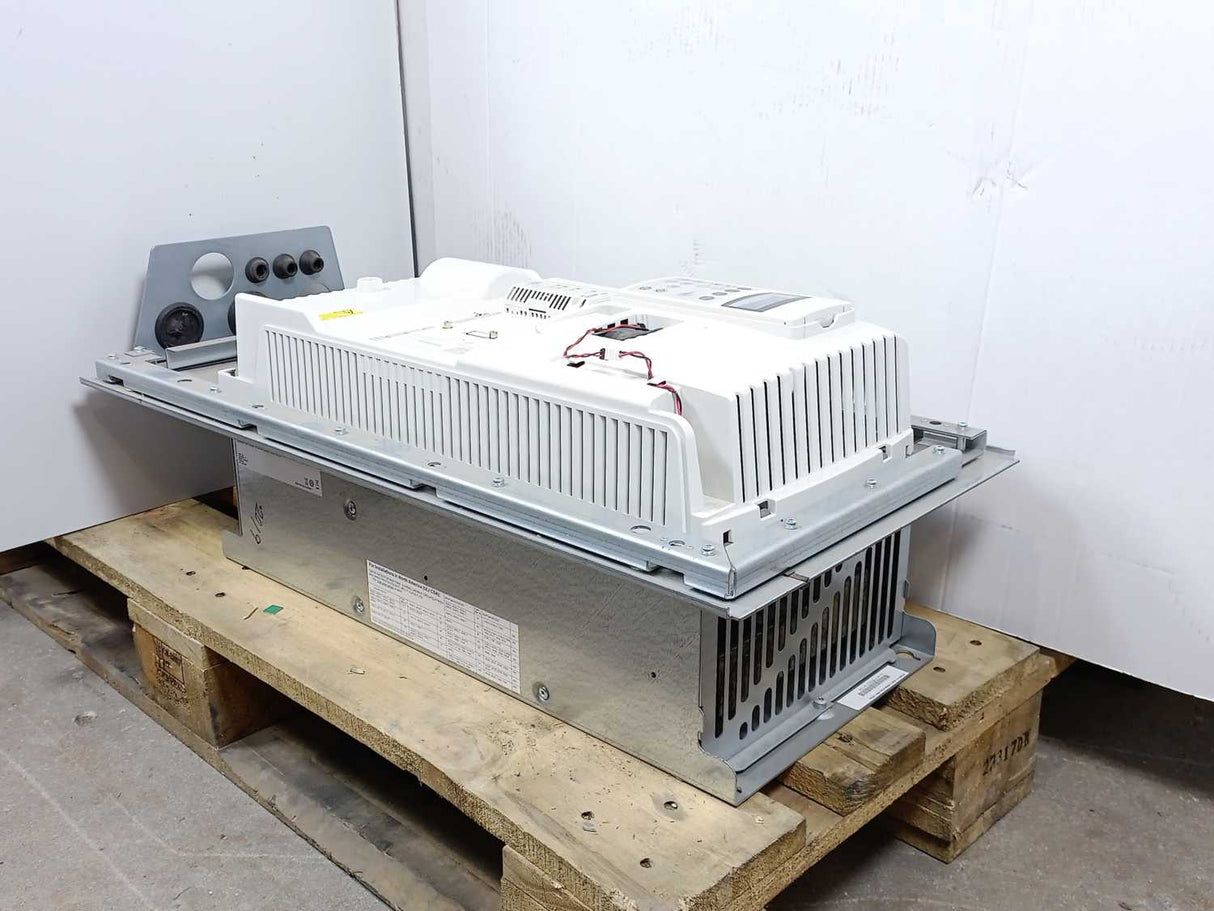 ABB ACS800-01-0050-3+B056+E202+P901+R705 IP55, UL Type 1+Control Panel CDP312R