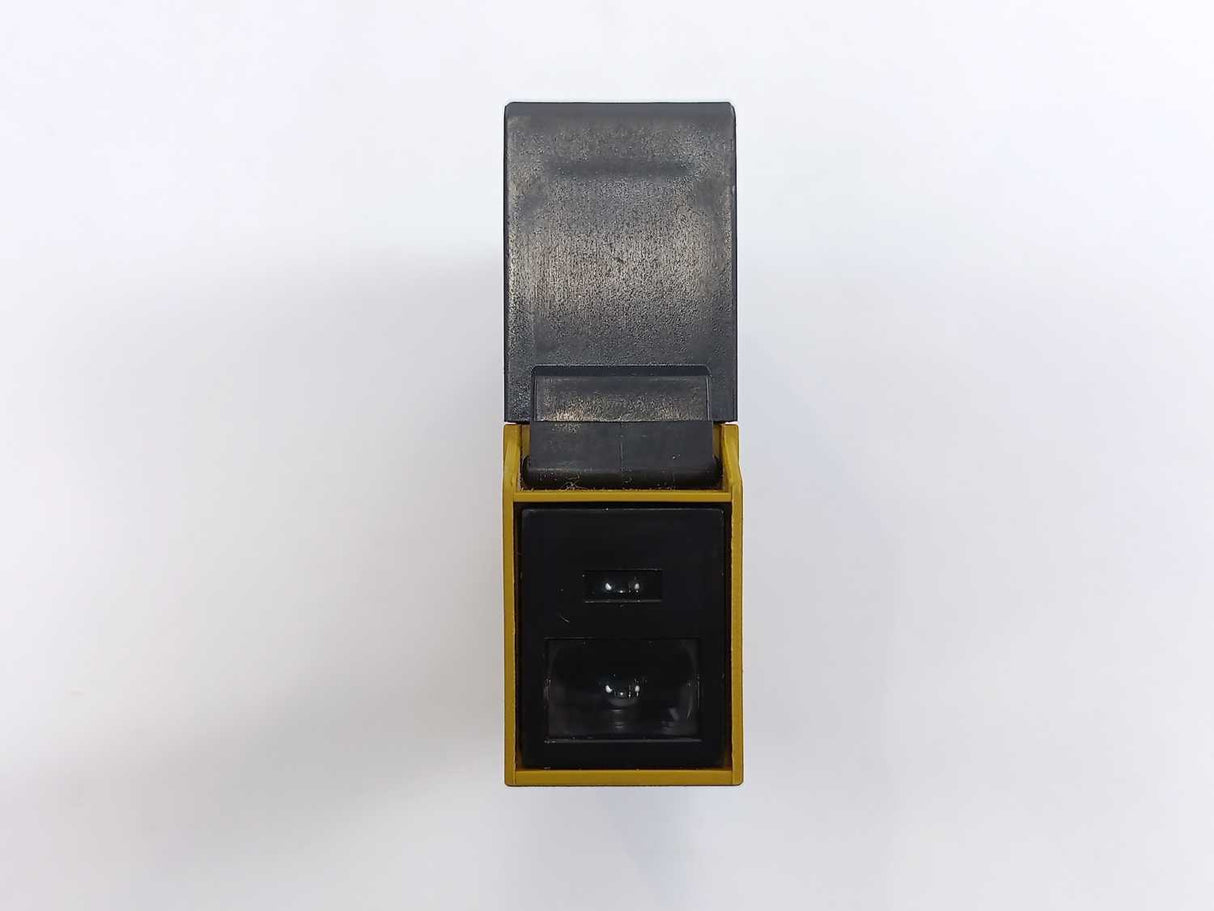 OMRON E3A2-10DM4T Photoelectric Switch