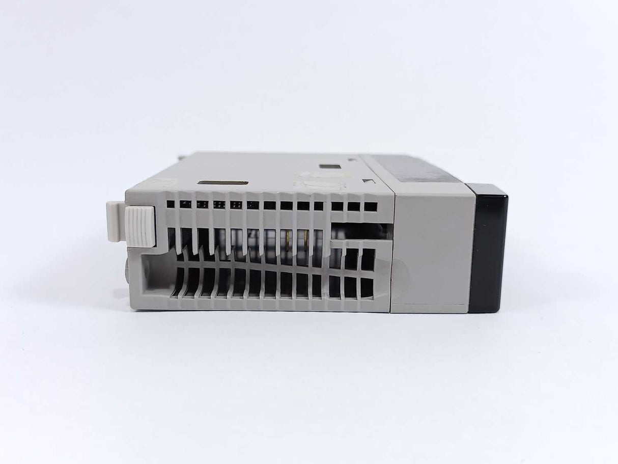 HITACHI EH-AXH8M EH-150 Programmable Controller