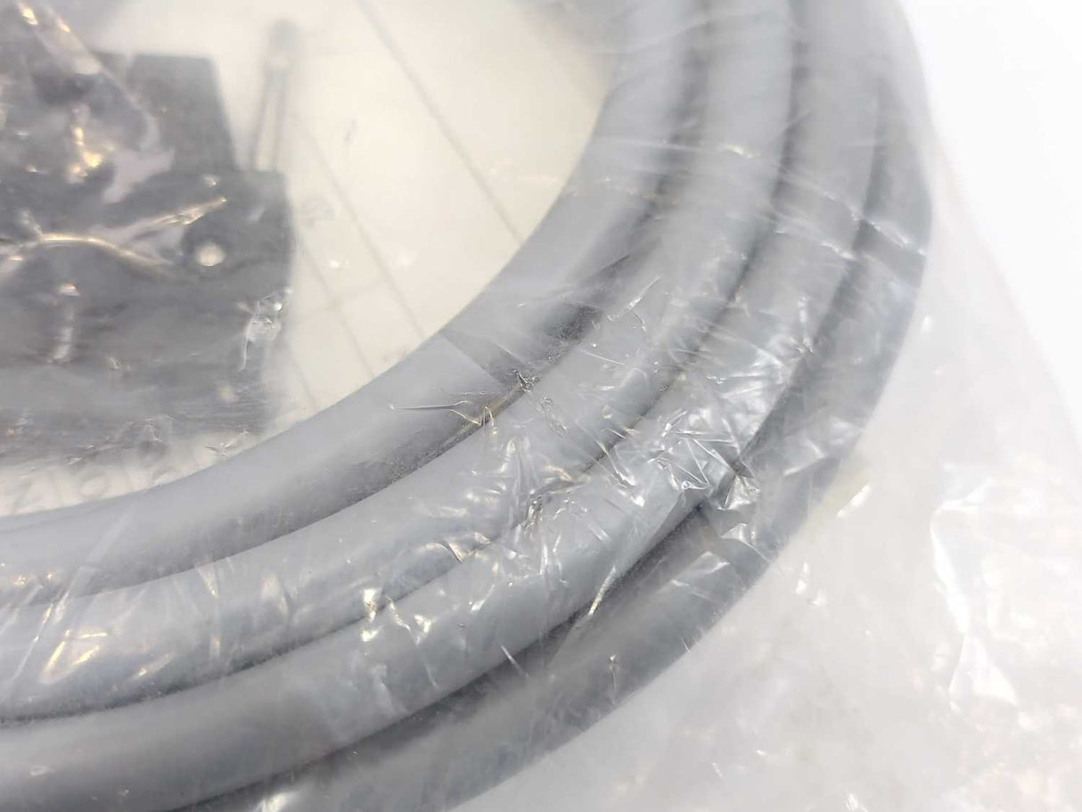 HITACHI EH-32XY04 Connection cable