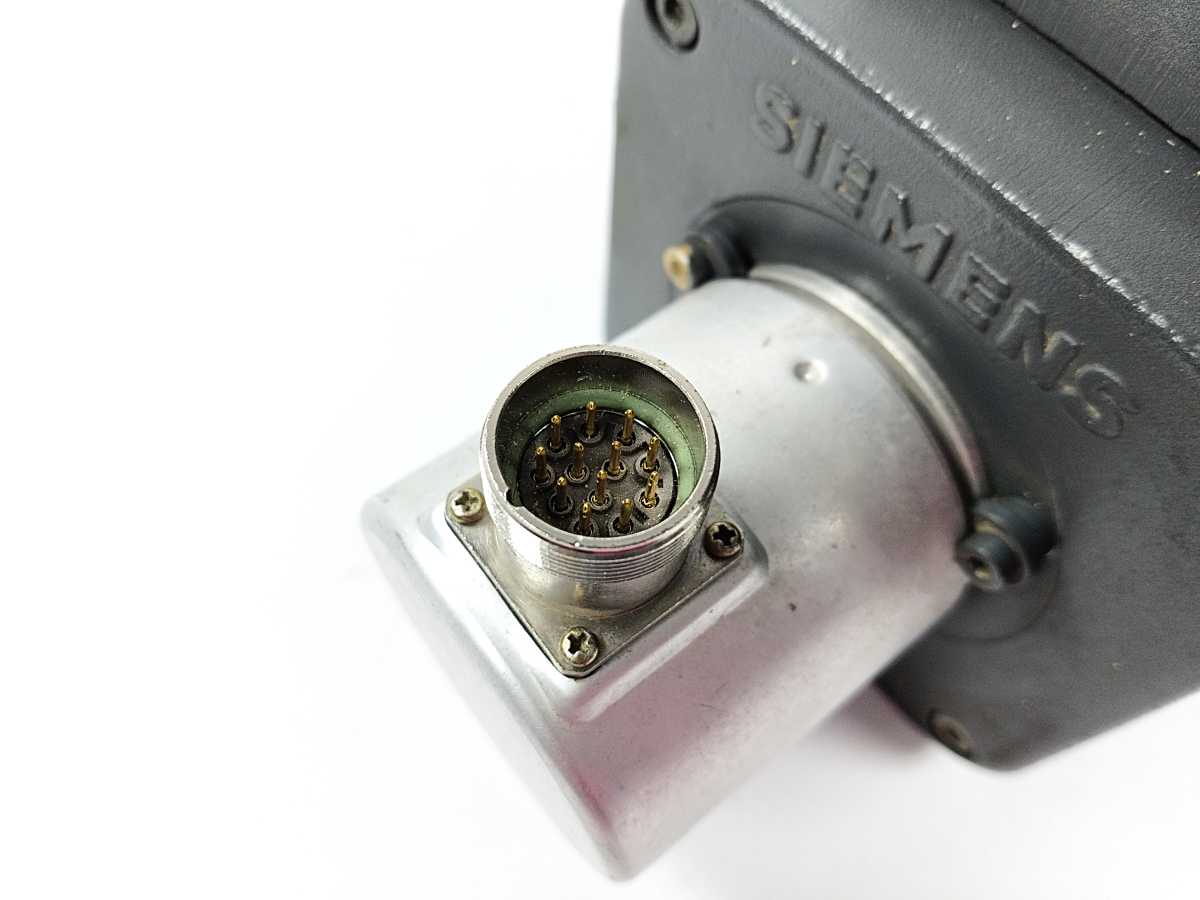 Siemens 1FT5064-1AG71-4EB0 3~Permanent-Magnet-Motor w 6FX2001-2EB50