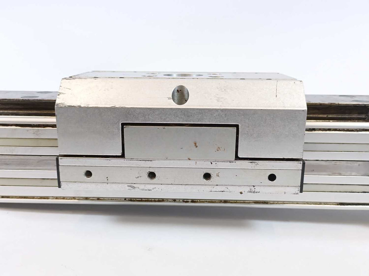 Festo 576695 DGPIL-32-7520-B-KF-AIF-GK-SH-AV-D2-SA Linear Drive