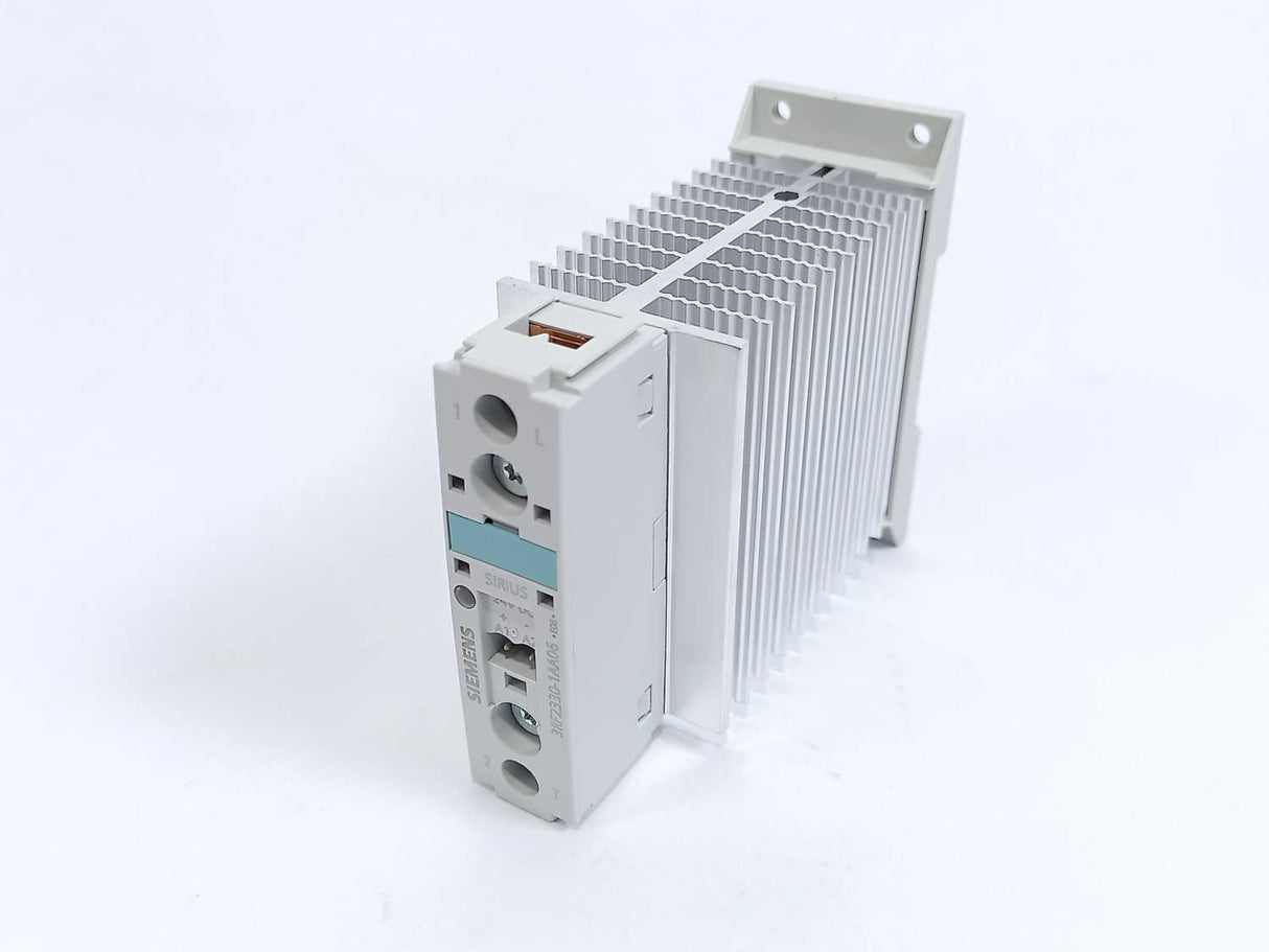 Siemens 3RF2330-1AA06 SIRIUS State Contactor