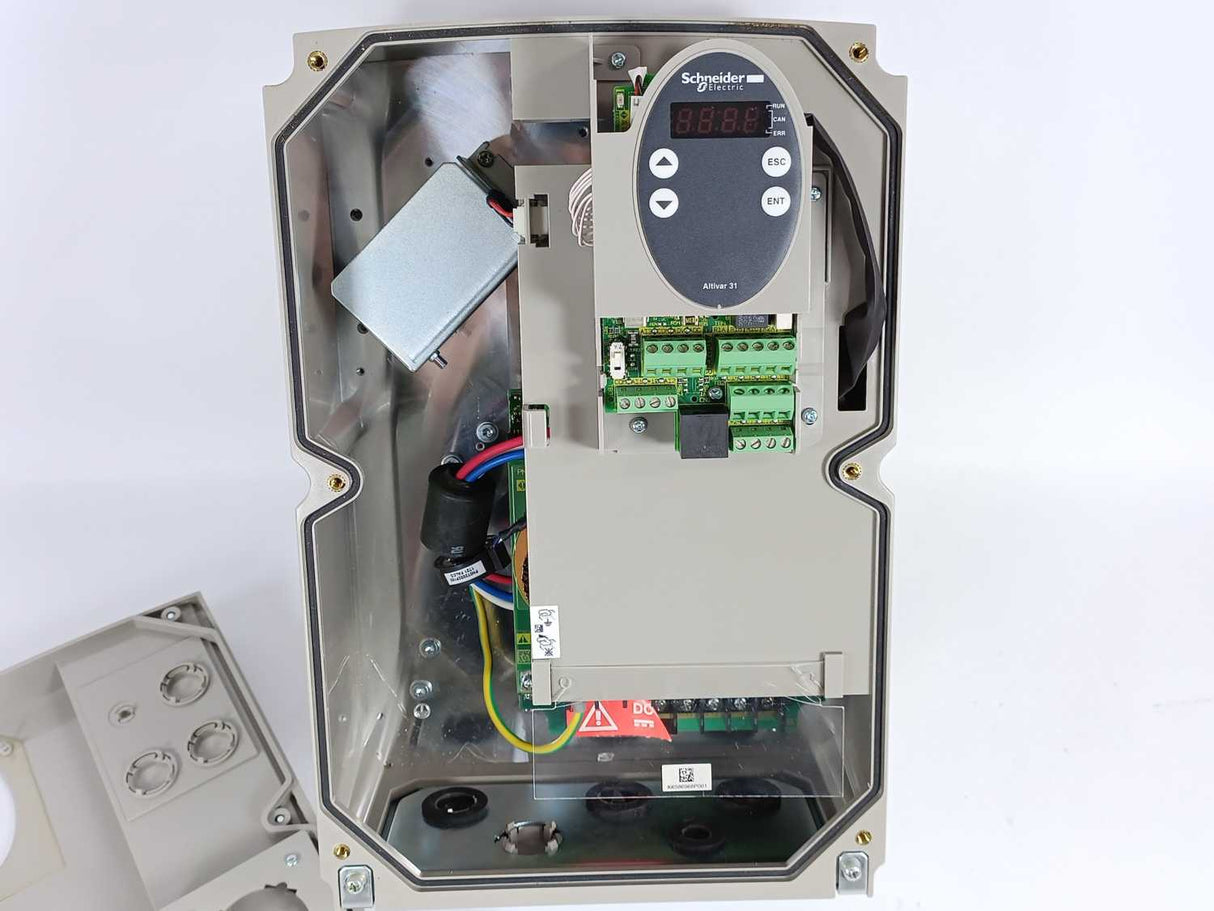 Schneider Electric ATV31CU40N4 Enclosed Variable Speed Drive 4kW 500V IP55