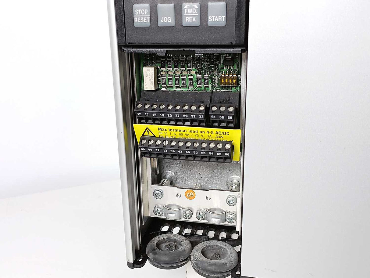 Danfoss VLT5001PT5C20SBR3DLF00A00C0 175Z0120 1.7kVA Variable Speed Drive