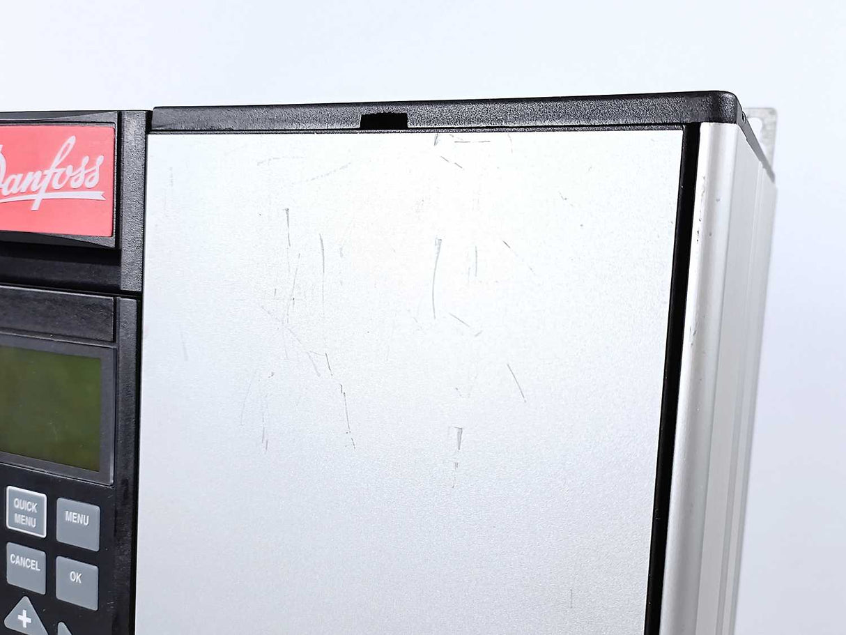 Danfoss VLT5001PT5C20SBR3DLF00A00C0 175Z0120 1.7kVA Variable Speed Drive