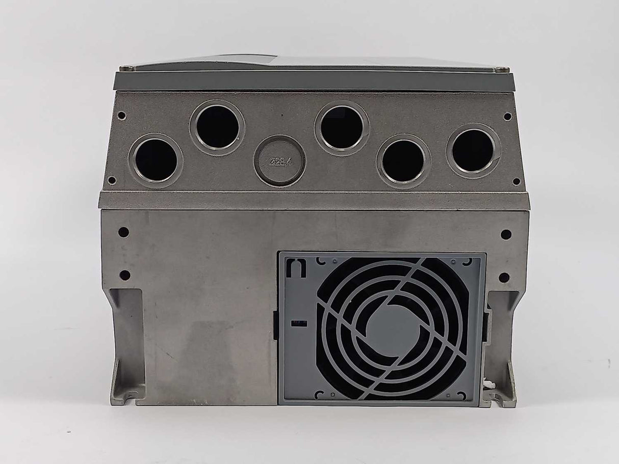 Danfoss FC-301P4K0T4E55H1XXCXOXS068XAXBXCXXXXDX 134X5878 VLT Frequency 5HP