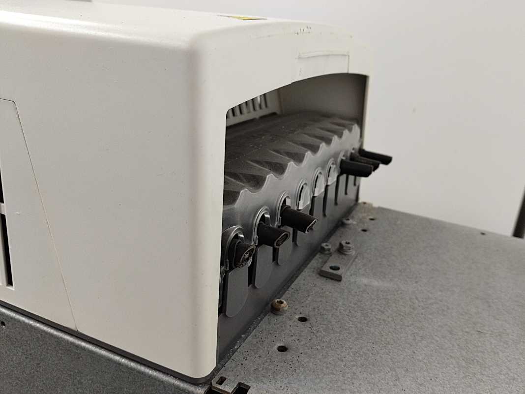 ABB ACS800-01-0070-3+E202+L503+P901 Frequency Converter