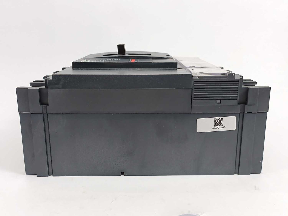 Schneider Electric LV432877 ComPact NSX630F Circuit Breaker