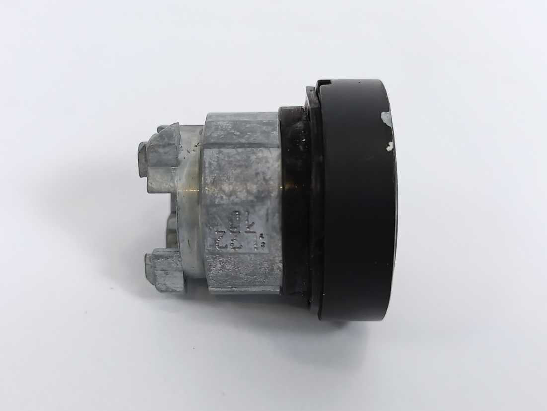 Schneider / Telemecanique ZB4BA2 Switch Actuator