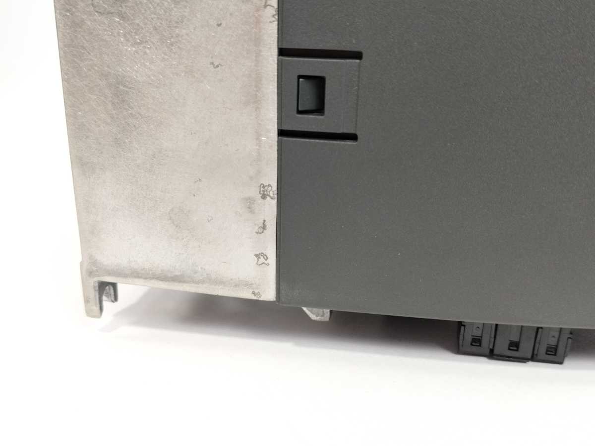 Siemens 6SL3210-1KE18-8AF1 SINAMICS G120C 4 kW Frequency Converter