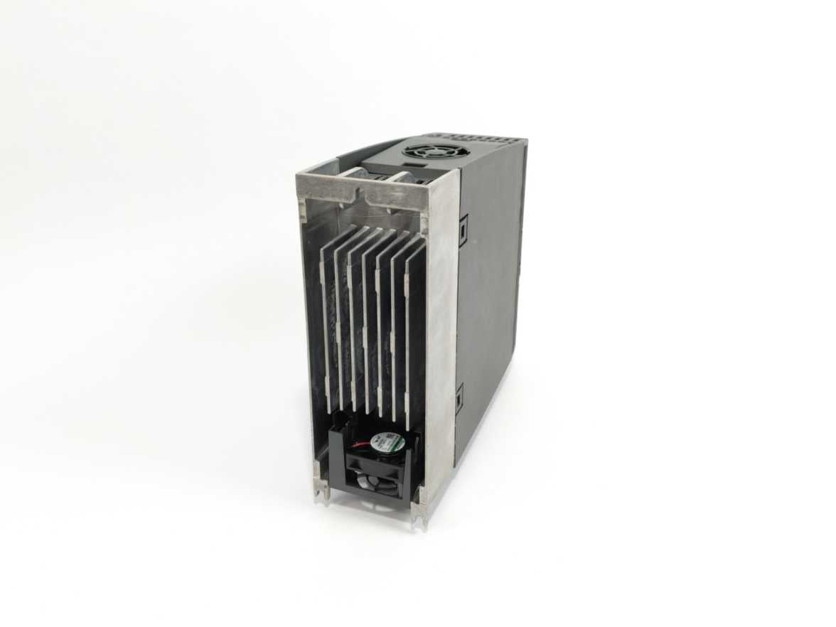 Siemens 6SL3210-1KE18-8AF1 SINAMICS G120C 4 kW Frequency Converter