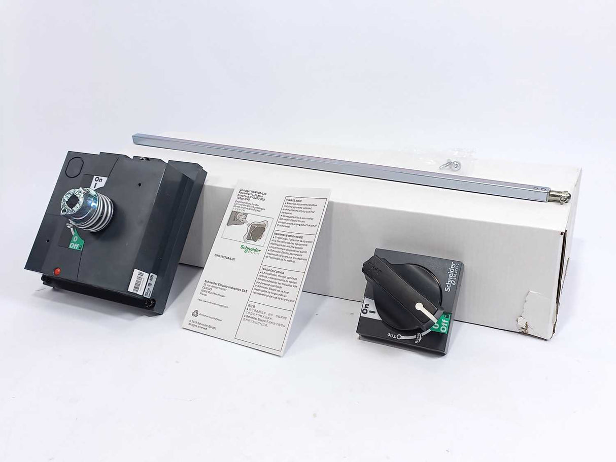 Schneider Electric LV432598 Compact NSX400/630 PowerPact L Extended Handle