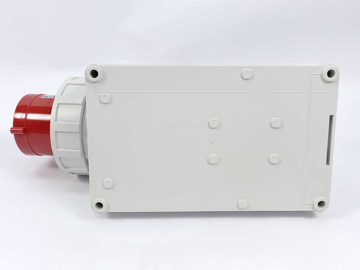 BALS 24202 CEE Wall Mounted Plug 125A
