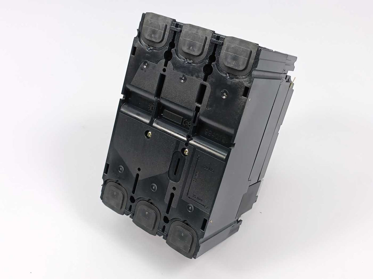 Schneider Electric C10F3TM032 NSX100F 36kA/415VAC Circuit Breaker