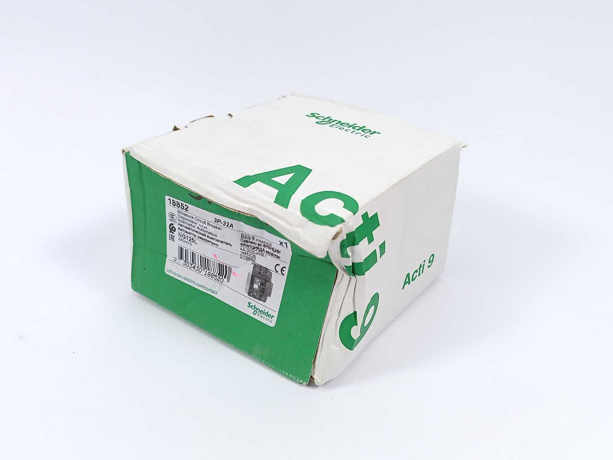 Schneider Electric 18852 NG125L Circuit Breaker