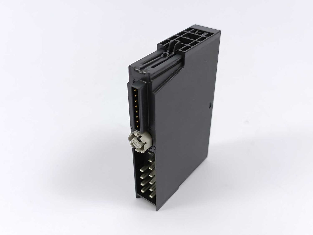 Siemens 6AG1132-4BD02-7AA0 SIPLUS ET 200S EM 4DQ Electronic Module