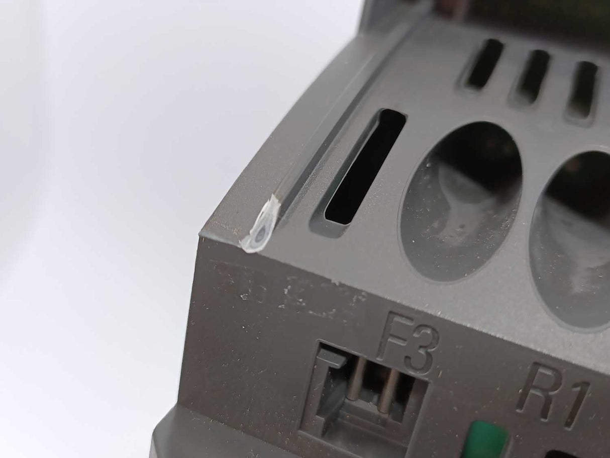 Siemens 6SL3210-1PE23-8AL0 SIAMICS Power Module PM240-2