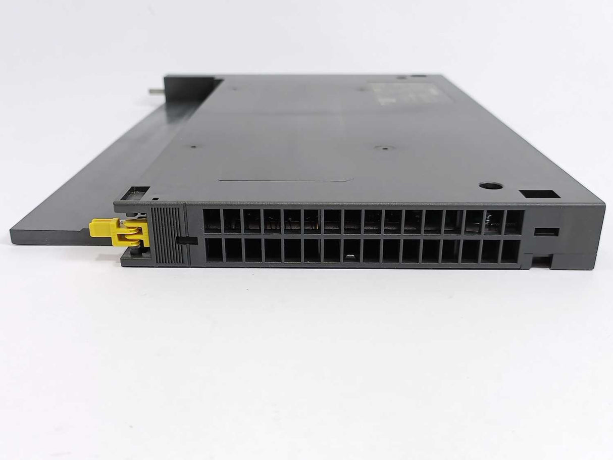 Siemens 6ES7422-1BH11-0AA0 Simatic S7 Digital Output E01