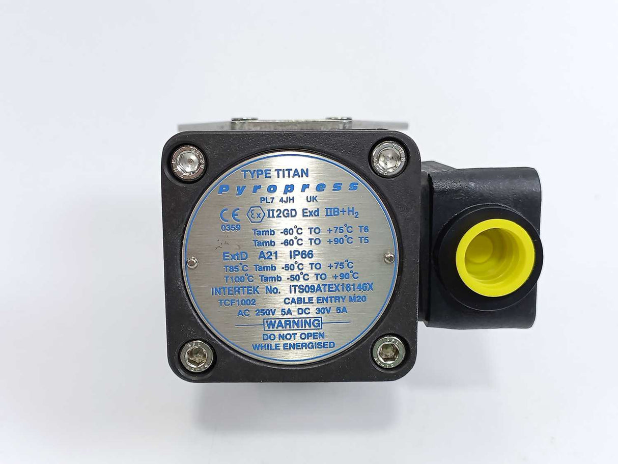 Pyropress PF261A1B/7R10F12P/32S1DB Titan Flameproof Pressure Switch w/ Extras