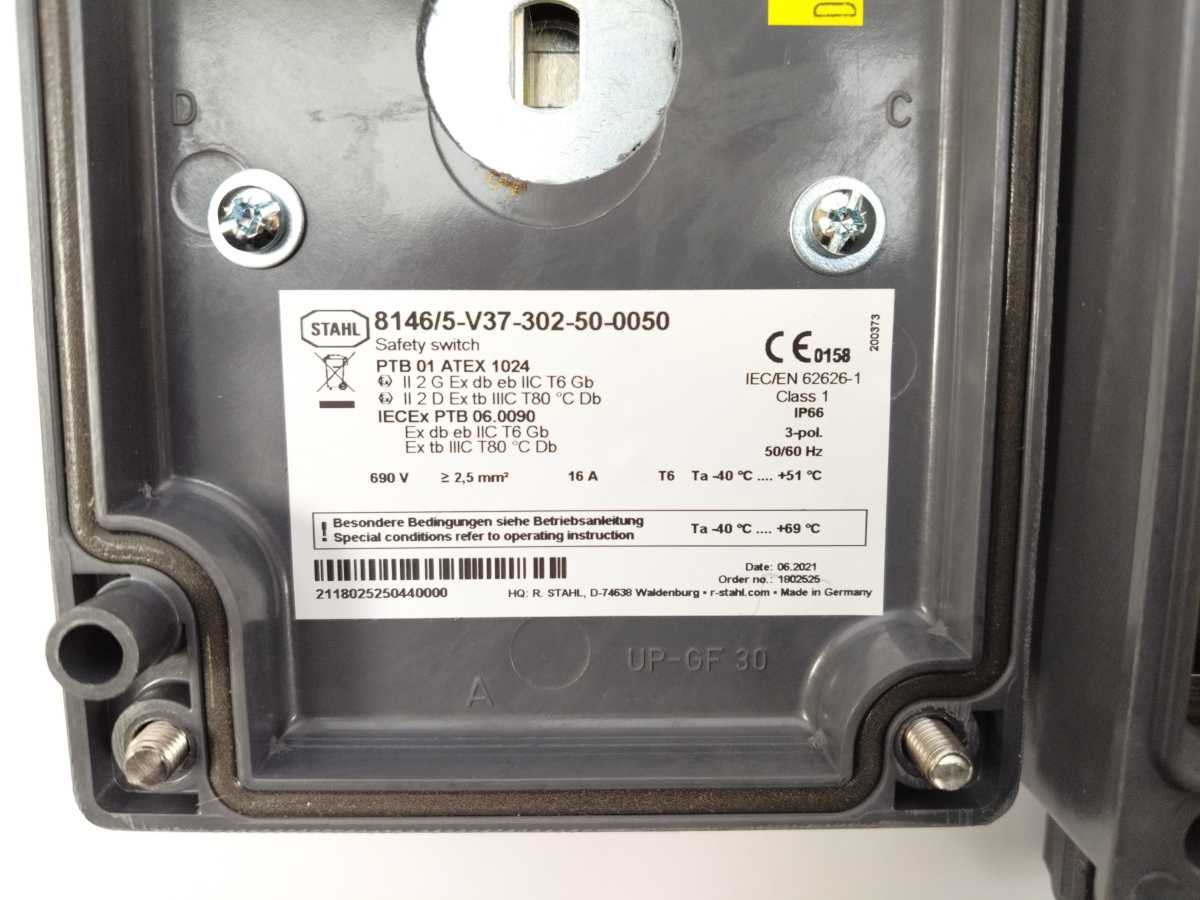 Stahl 201404 8146/5-V37-302-50-0050 Safety switch, 3-pole, 16 A, 690 V