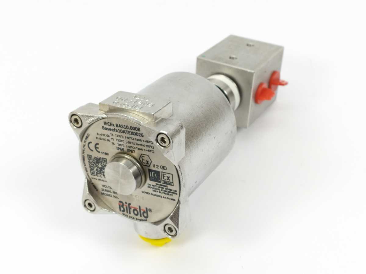 Bifold FP10P-77A Solenoid Valve Assembly w/ FP10P S2-04-32-NU-V-77A-24D-35