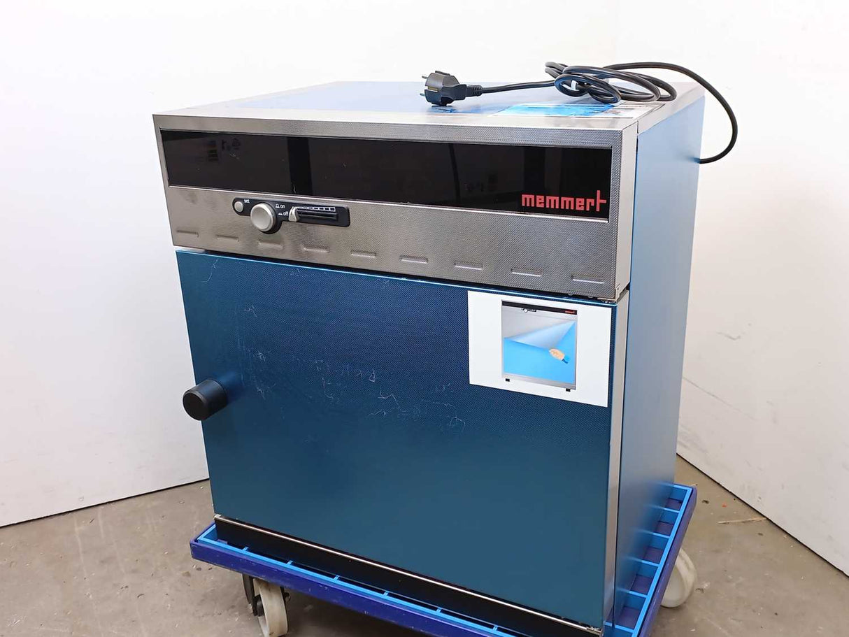 Memmert INB 200 Incubator 230V, 50/60Hz, 2A, +5°C up to 70°C