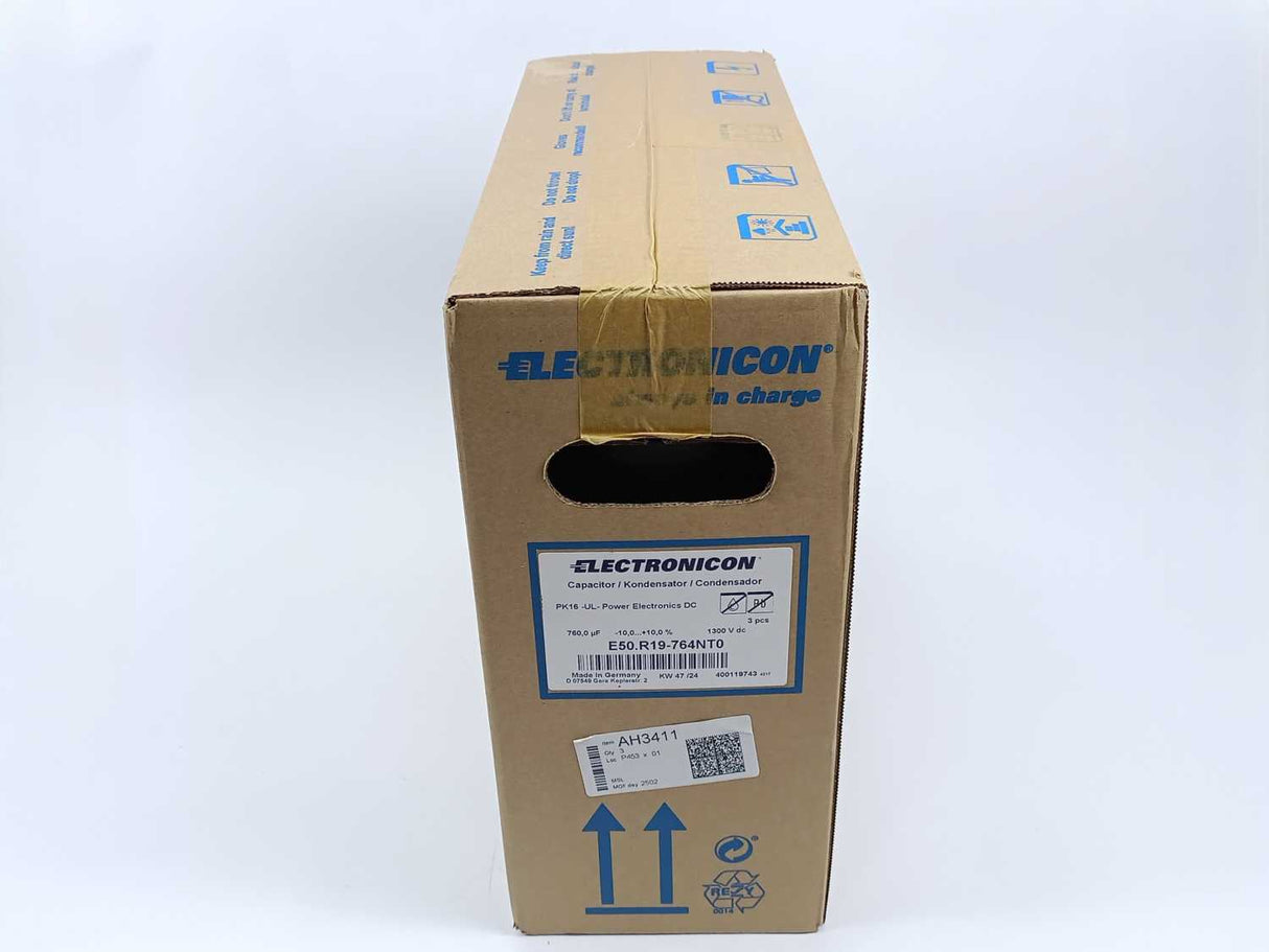 Electronic A/S E50.R19-764NT0 DC Capacitors with Low Inductance Batch 3 pcs.