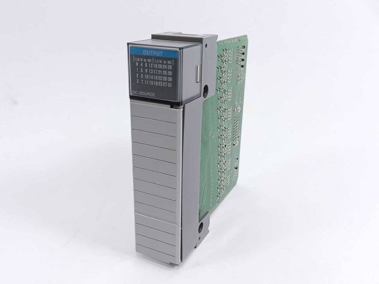 AB 1746-0B32 Ser. D SLC500 Output Module