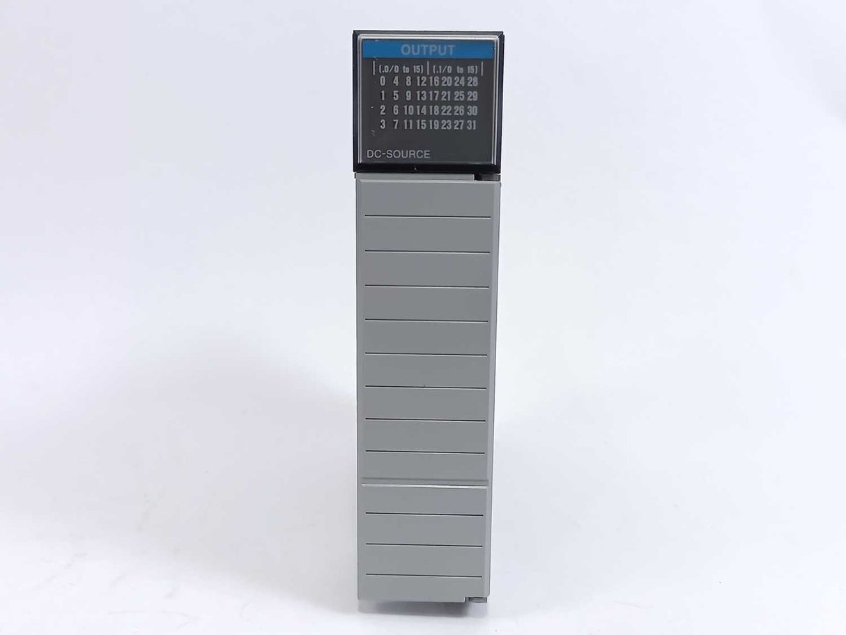 AB 1746-0B32 Ser. D SLC500 Output Module