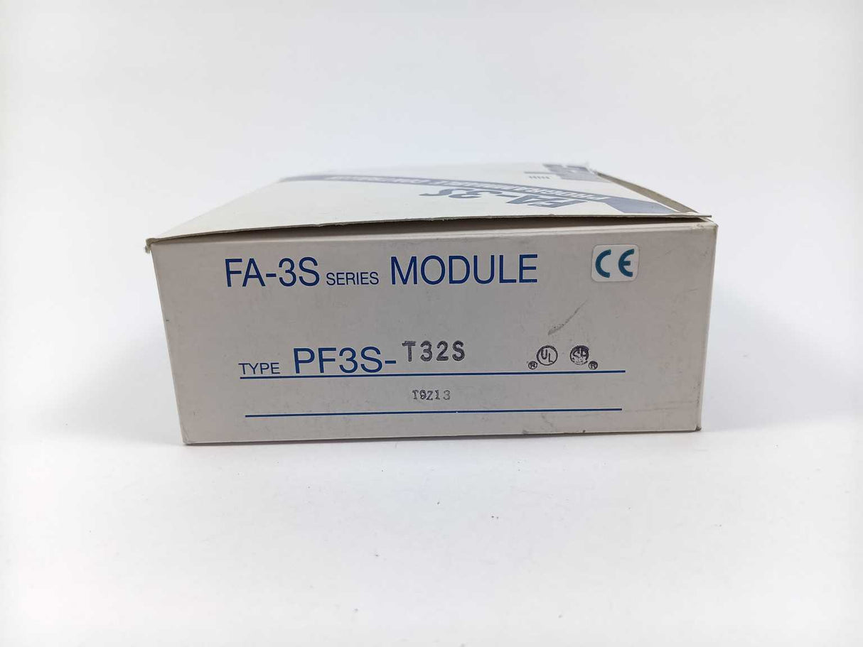 Idec PF3S-T32S Output Module