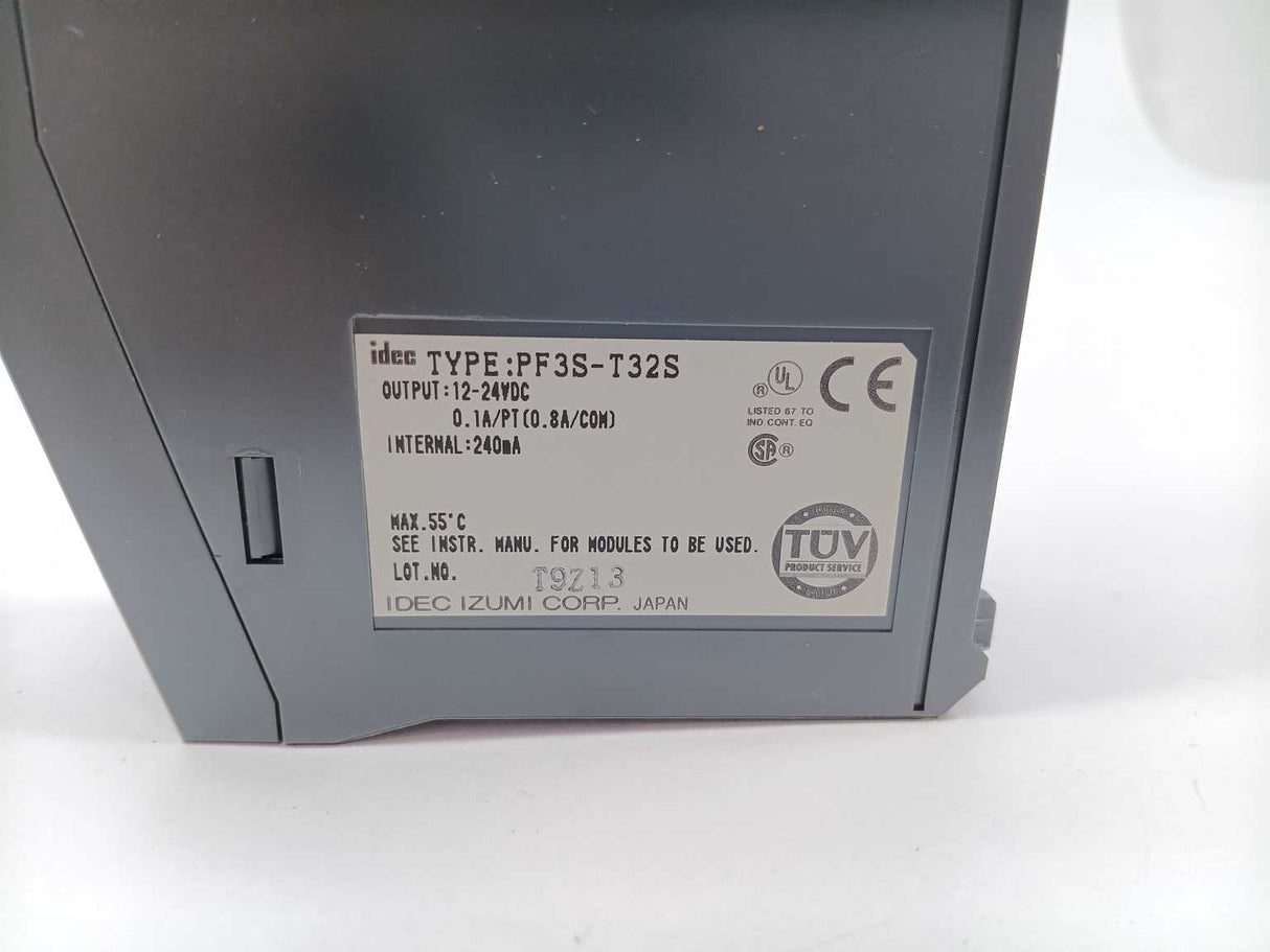 Idec PF3S-T32S Output Module