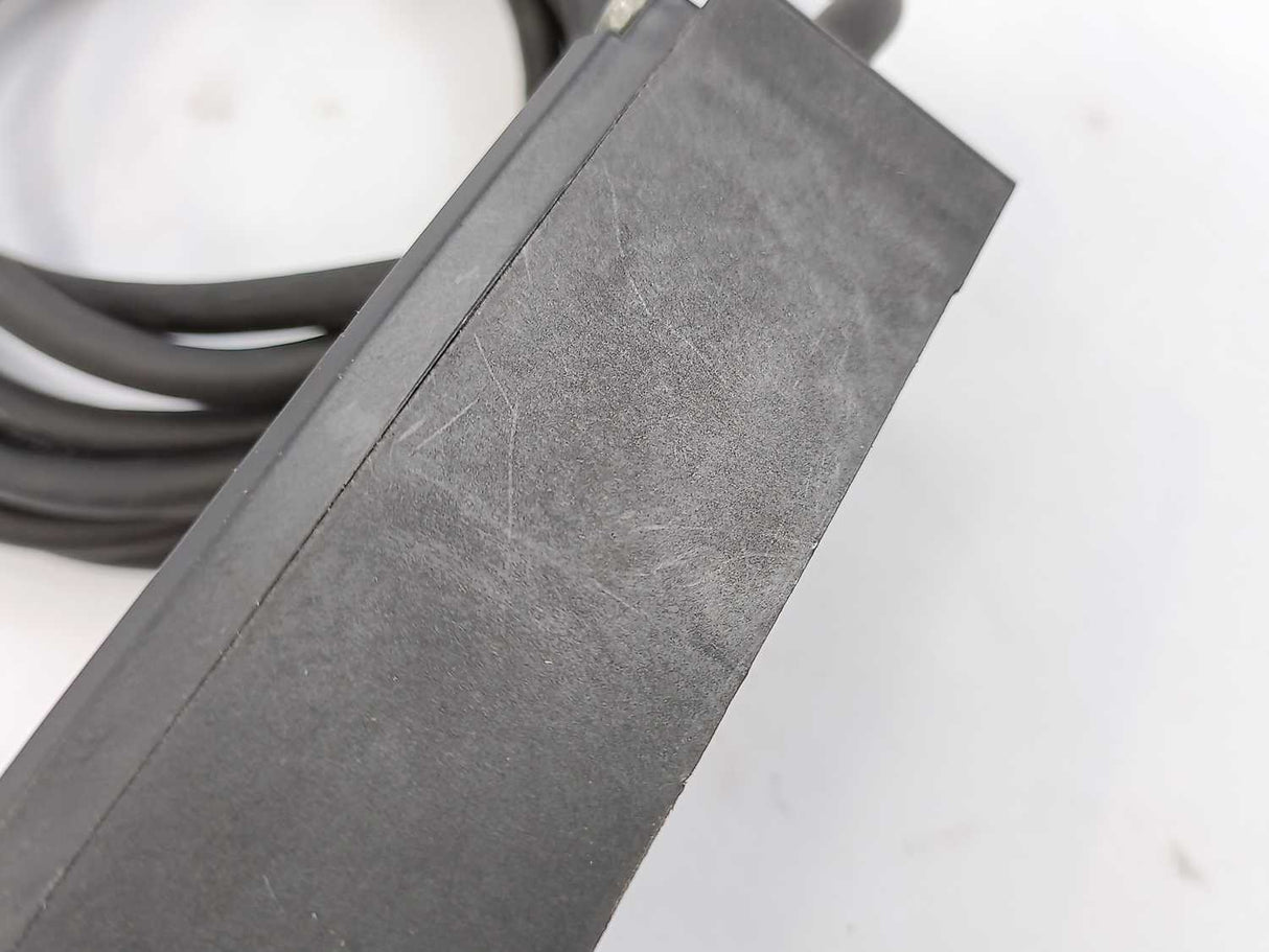 Idec HS5E-D4 Safety Door Switch