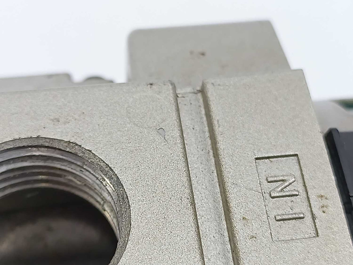 SMC AW40-F04DEH-6 Filter Regulator