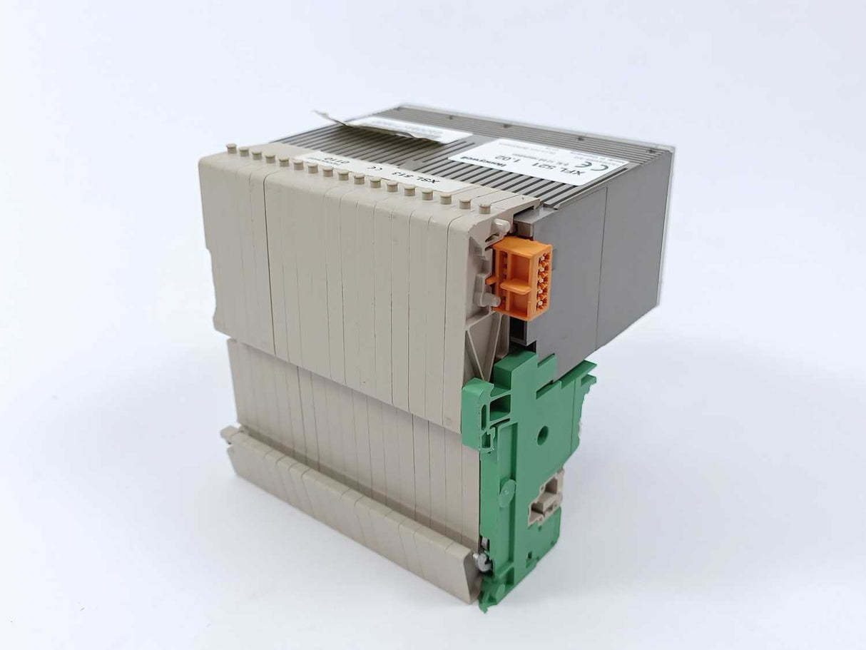 Honeywell XFL521 Analog Input Module w/ XSL513 Terminal block