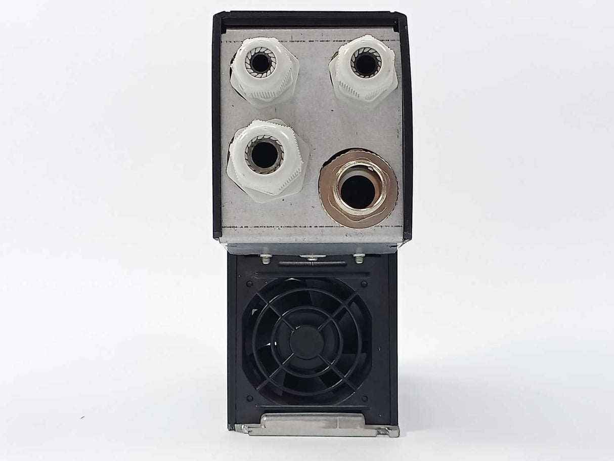 Danfoss VLT2811PT4B20SBR1DBF00A00C0 195N1028 VLT 2800 Series 1.1kW / 1.5HP Drive