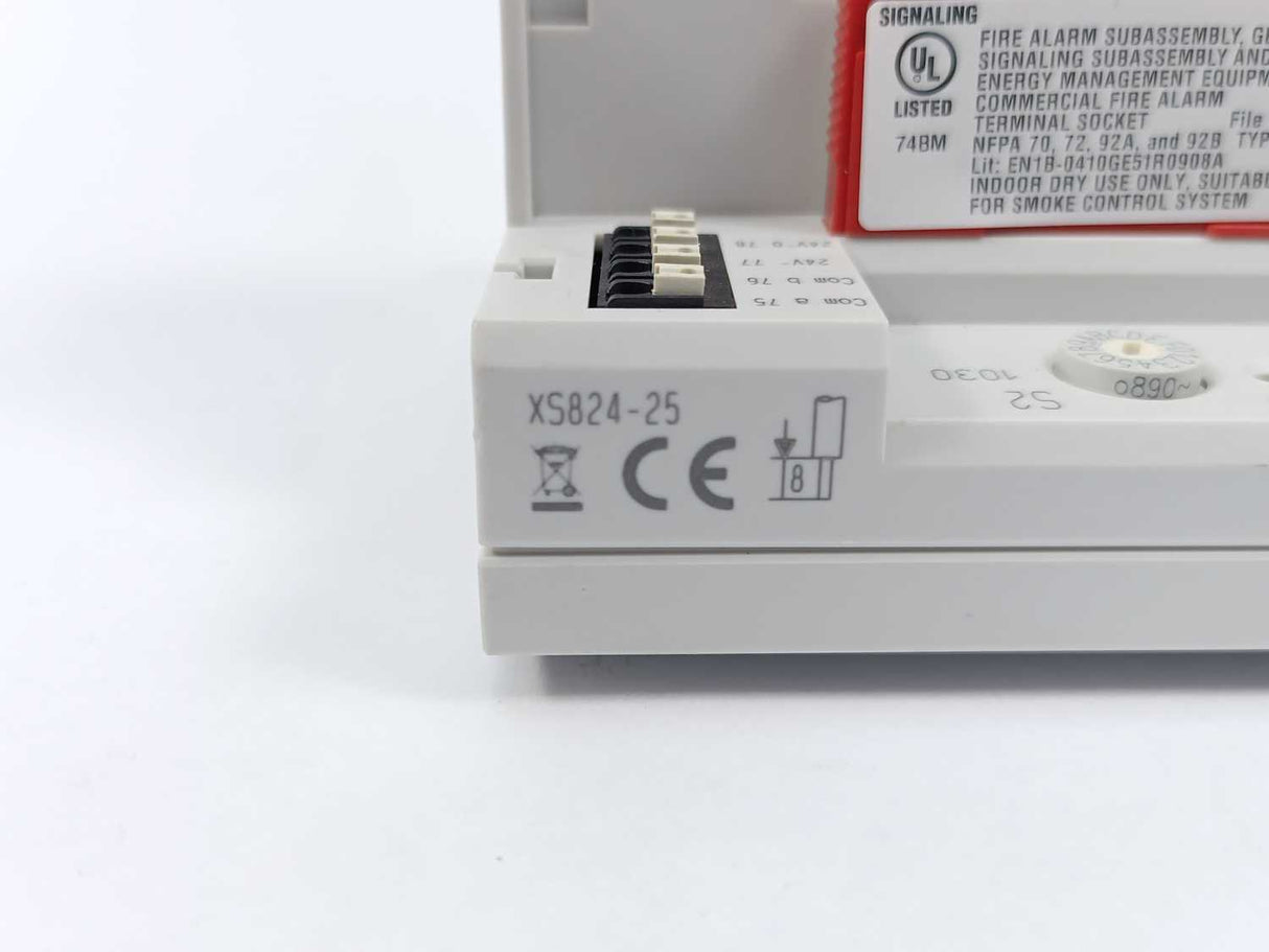 Honeywell XF824A Relay Output Module w/ XS824-25 Base