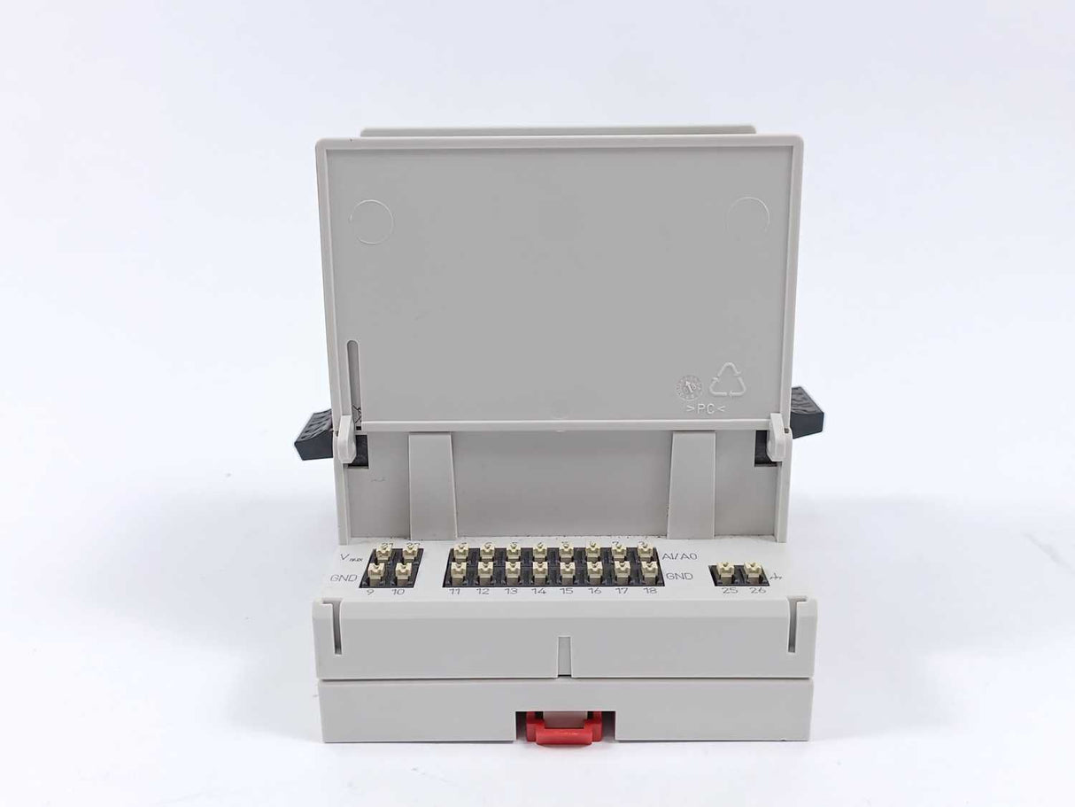 Honeywell XFL821A Analog Input Module With base XS821-22