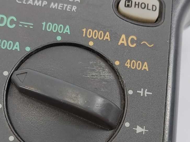 ELMA 3055 True RMS 1000 DCA/ACA Clamp Meter