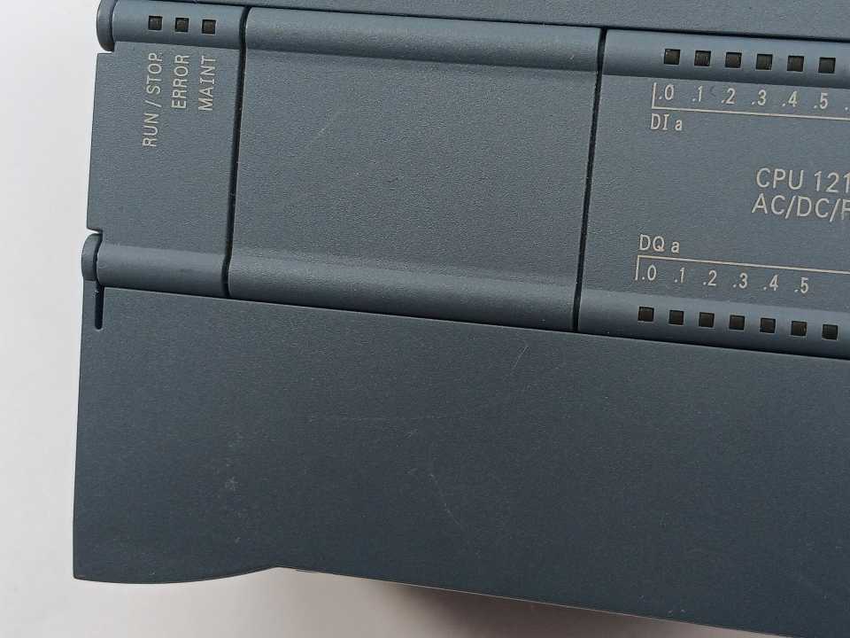 Siemens 6ES7 212-1BD30-0XB0 SIMATIC S7-1200 CPU 1212C AC/DC/RLY