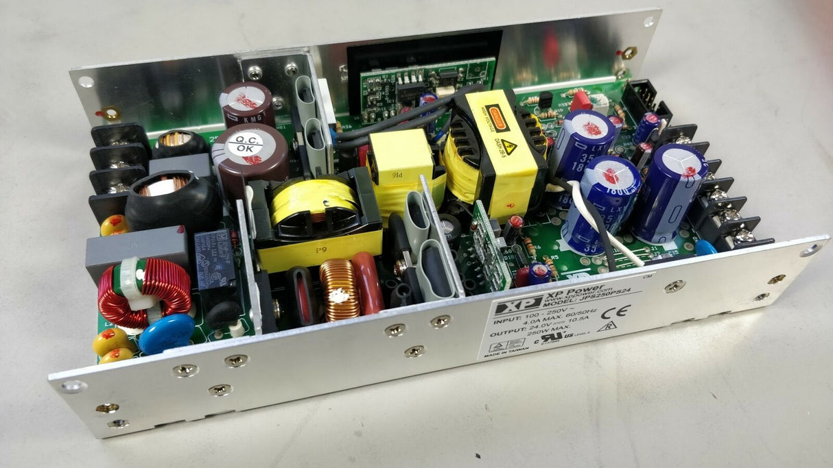 XP Power JPS250PS24 24V 10,5A 250W Input: 100-250Vac