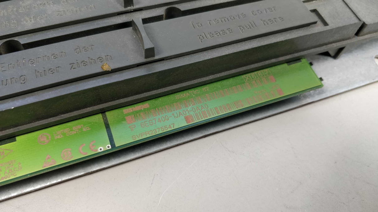 Siemens 6ES7400-1JA01-0AA0 Simatic S7 rack UR2