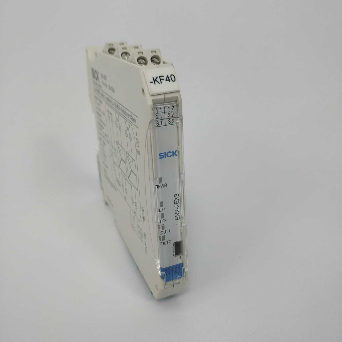 SICK 6041095 EN2 2EX3 Switching Amplifier 20 Hours Run Time sick-6041095-en2-2ex3-switching-amplifier-20-hours-run-time